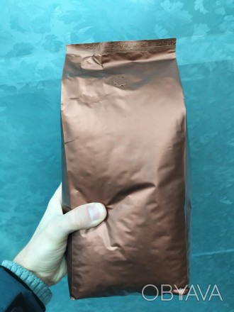 
Кофе в зернах
Вакуумная упаковка со специальным клапаном. 
Тип кофе: Зерновой к. . фото 1