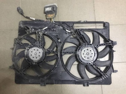 Диффузор вентилятор в сборе Audi Q5 Ауді 2012 8K0121003M
Есть повреждения ,смот. . фото 3