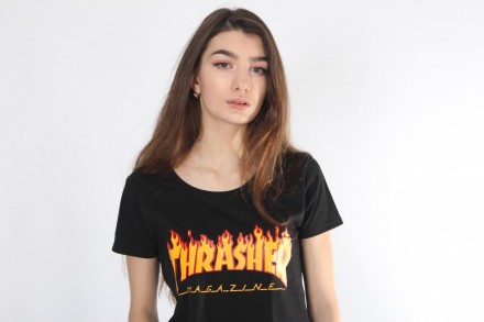 
 Черная футболка огненный Thrasher
100% хлопок, принт выполнен краской (шелкогр. . фото 2