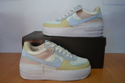Кроссовки Nike Force разноцветные.. Кременчук. фото 1 Кроссовки Nike Force разноцветные.. Кременчук. фото 1