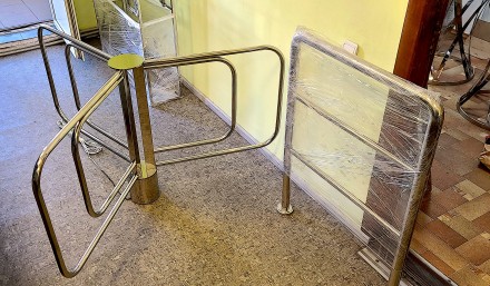 Турникет роторный трехлопастной полуростовой из нержавеющей стали и стекла RIO. Київ. фото 1 Турникет роторный трехлопастной полуростовой из нержавеющей стали и стекла RIO. Київ. фото 1