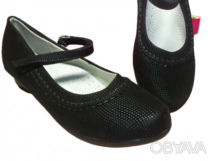 Школьные детские туфли девочке черные, размер 34 стелька 21,5 см
Артикул
Q-36
 
. . фото 1