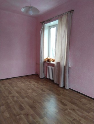 Квартира находится на улице Титова, Сталинка, с раздельными комнатами, без мебел. Титова. фото 10