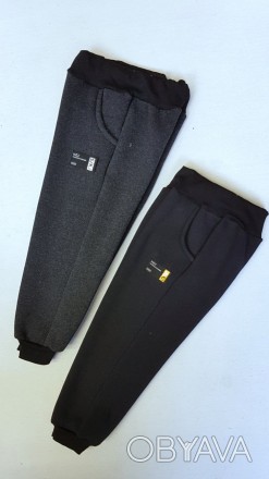 Штаны черные с карманами
Ткань: трехнитка на флисе
98 104 110 - 150 грн
116 122 . . фото 1
