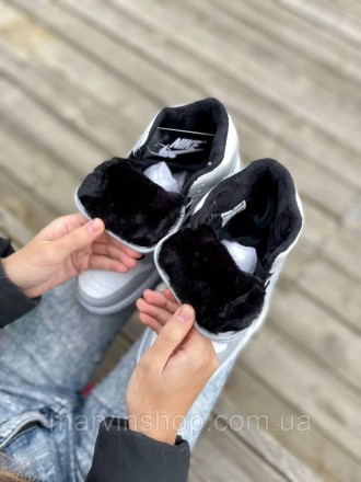 Кроссовки женские зимние серые Nike Air Jordan 1 
Зимние женские кроссовки Найк . . фото 3