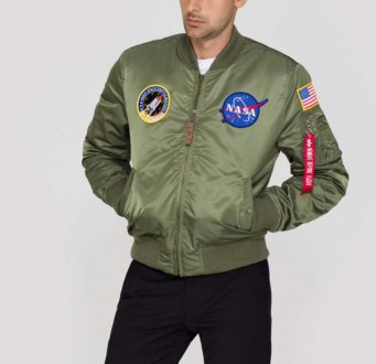 nasa MA-1 Эта летная куртка является действующим обмундированием астронавтов США. . фото 2