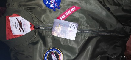nasa MA-1 Эта летная куртка является действующим обмундированием астронавтов США. . фото 10