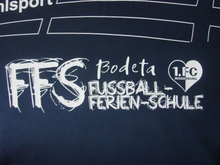 Футбольна форма темно-синя uhlsport, 1.FC Magdeburg. 100% Polyester. Ріст - 170-. . фото 3