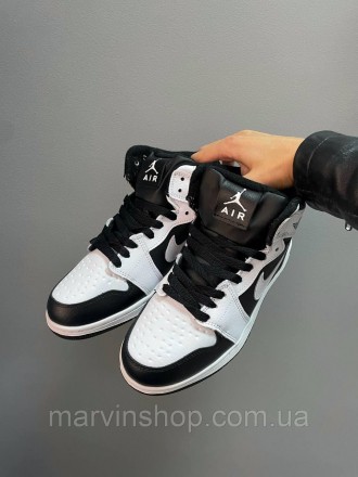 Кроссовки женские зимние черно-белые Nike Air Jordan 1 
Зимние женские кроссовки. . фото 4