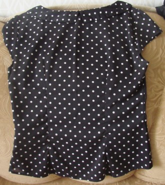 Чорна в білий горошок блузка-безрукавка H&M. Розмір - 36 (укр. - 40). 97% po. . фото 4
