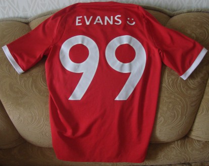 Футболка червона Umbro, England, 99 Evans :). Оригінал! Стан - як нова! Розмір 3. . фото 6