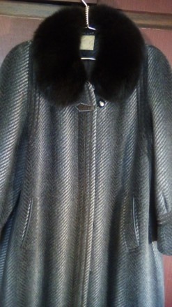 Пальто зимнее, с меховым воротником         
  (песец), размер 54, рост 165 - 1. . фото 2