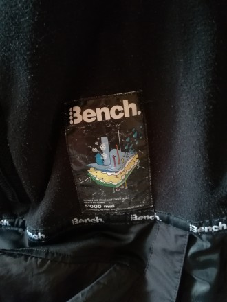 Куртка осіння Bench. Розмір - 42. 100% поліестр.
Водо- та вітронепроникна. В ід. . фото 12