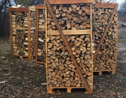 Реализуем дрова колотые дуб, акация, Цена:2200гривен куб. В ящиках по 1 и 2 кубо. . фото 2