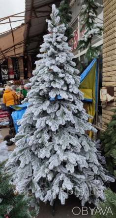 Обязательный элемент новогоднего настроения - ёлка. В Украине все большей популя. . фото 1