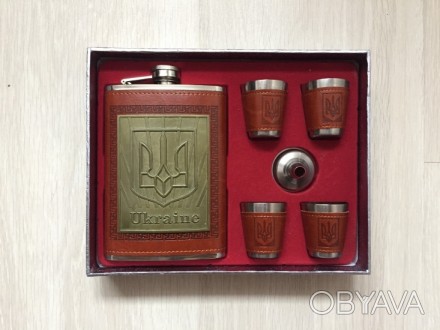Подарочный набор фляга со стопками Ukraine
Элегантный набор в который входит Фля. . фото 1