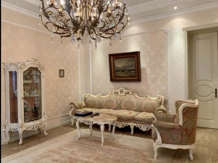 5 кімнатна квартира з ремонтом, вул. Базарна. Одесса. фото 1 5 кімнатна квартира з ремонтом, вул. Базарна. Одесса. фото 1