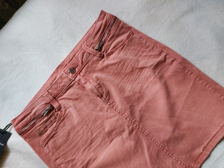 Продам новую стильную джинсовую мини юбочку марки Collection Denim. Привезена из. . фото 2