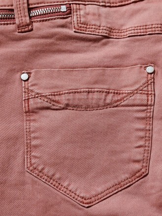 Продам новую стильную джинсовую мини юбочку марки Collection Denim. Привезена из. . фото 4
