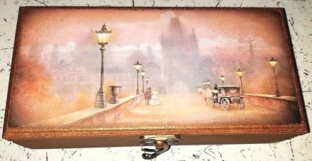 Шкатулка купюрница для денег деревянная . Шкатулка под деньги.Париж. Київ. фото 1 Шкатулка купюрница для денег деревянная . Шкатулка под деньги.Париж. Київ. фото 1