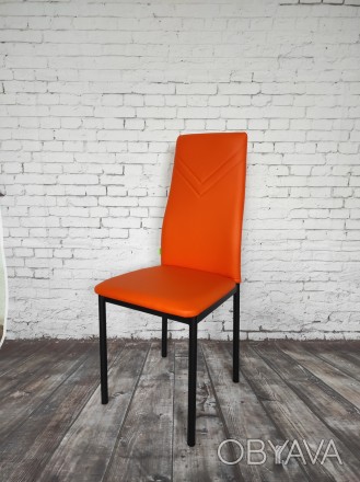 Стильный стул с удобной спинкой и оббивкой из высококачественного кожзаменителя.. . фото 1