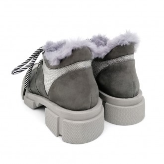 
Серые женские зимние ботинки из натурального нубука.
Размерная сетка: 36-23см.,. . фото 4