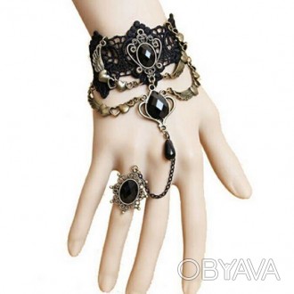 Ажурный кружевной браслет на руку для женщин. Он декорирован стразами в виде кап. . фото 1