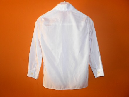 Белая школьная рубашка  с длинным рукавом на мальчика. Состояние отличное.  
Ро. . фото 3