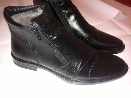 Кожаные мужские ботинки из натуральной шерсти.
	
	
 
 
	
	
	Страна производитель. . фото 5