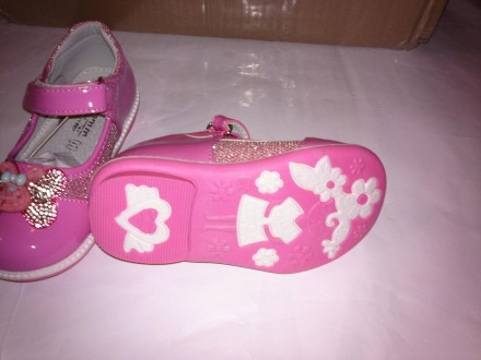 Якісні, красиві, зручні туфлі на дівчинку від відомого виробника взуття - ТЕ.М.
. . фото 7