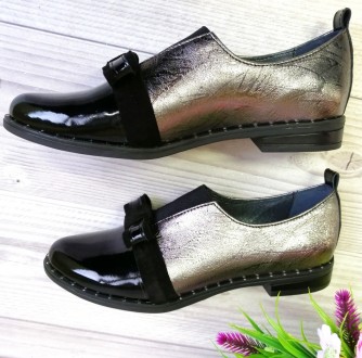 Женские кожаные туфли. Комбинированные кожа платина + черный лак + черный замш. . . фото 4