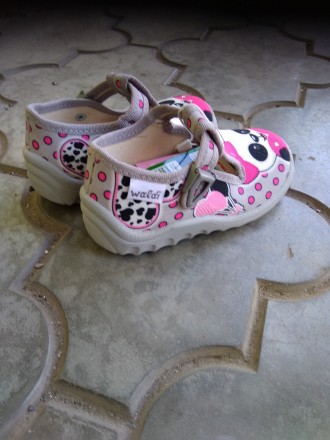 
	
	Предлагаем модную и современную детскую текстильную обувь с яркими вышивками. . фото 5