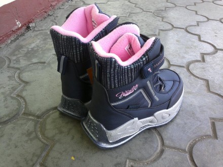 Модные, современные водонепронецаемые ботинки на девочку обеспечат тепло и уют н. . фото 8