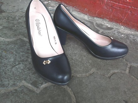 Модні жіночі туфлі на каблуках зі зниженою ціною.
Сезон: Демі.
Стать: Жіночі.
Ро. . фото 8