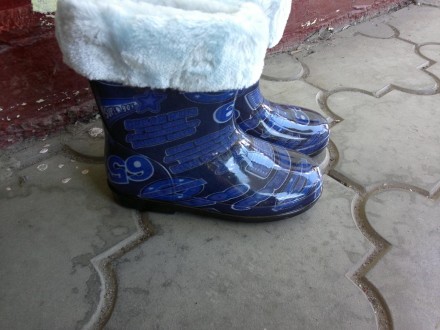 
Модні, зручні, красиві дитячі гумові чоботи на хлоачика з утеплювачем, який мож. . фото 7