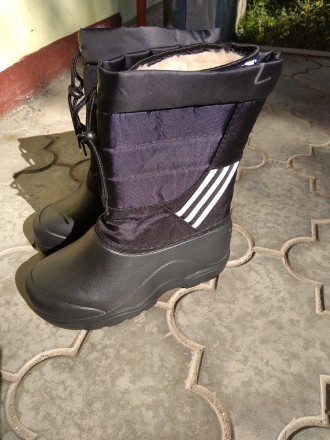 Зручні, гарні, теплі чоботи з піни для чоловіків. В даних чоботях ноги не промок. . фото 3