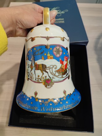Порцеляновий новорічний дзвінок відомої німецької торгової марки Hutschenreuther. . фото 2