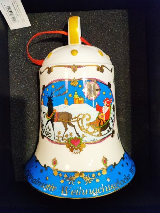 Порцеляновий новорічний дзвінок відомої німецької торгової марки Hutschenreuther. . фото 6