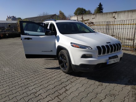 Jeep Cherokee 2.4 Latitude 2017. . фото 8 Автор куплено на аукционе через страховую компанию. Было повреждение задней част. . фото 8