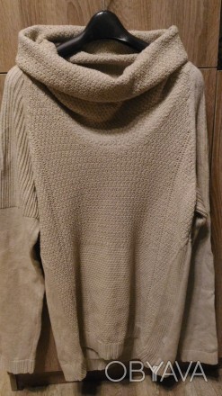 Продам женский свитер с воротом-хомутом с вязкой 3-х видов. Коттон. Размер указа. . фото 1