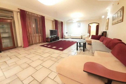 4к, 209м2, Лескова ул.1а, Печерск. Київ. фото 1 4к, 209м2, Лескова ул.1а, Печерск. Київ. фото 1