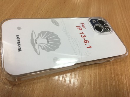 Чохол силіконовий для iPhone 13 бампер накладка прозорий із заглушками гнізда заряду та навушників. Львів. фото 1 Чохол силіконовий для iPhone 13 бампер накладка прозорий із заглушками гнізда заряду та навушників. Львів. фото 1