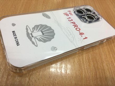 Чохол силіконовий для iPhone13 Pro -6.1" бампер накладка прозорий із заглушками гнізда заряду та навушників. Львів. фото 1 Чохол силіконовий для iPhone13 Pro -6.1" бампер накладка прозорий із заглушками гнізда заряду та навушників. Львів. фото 1