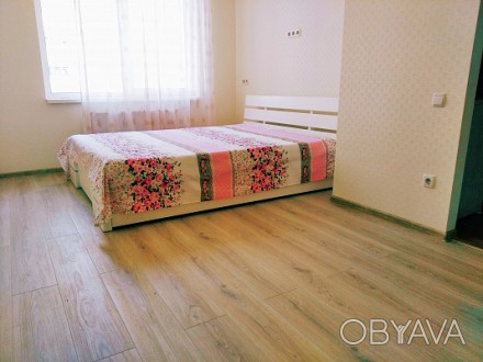 Современная квартира на Таирова.Укомплектована новой мебелью (двуспальные кроват. Киевский. фото 1