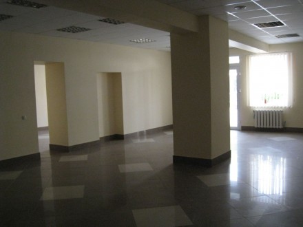 Продам помещение расположенное на 1 этаже 2 этажного здания ул.Новосельская/пер.. Центр. фото 4