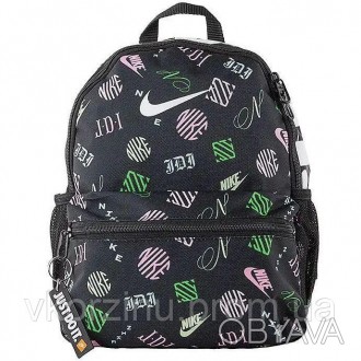 Рюкзак детский Nike BRSLA JDI MINI BKPK-AOP черный DA5848-010
Артикул: DA5848-01. . фото 1