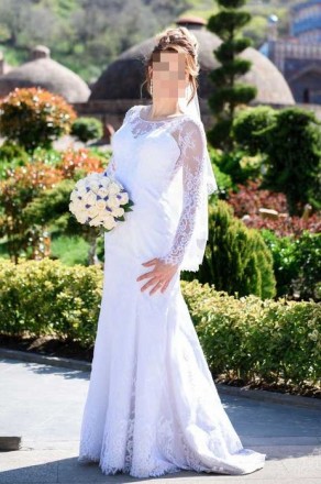 Продаю свадебное платье б/у, белое. Силуэт - "рыбка" (годе), на миниат. . фото 3