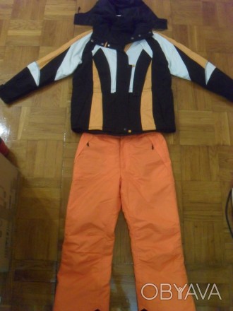 Есть также много других хороших лыжных и сноубордических  костюмов / курток / бр. . фото 1