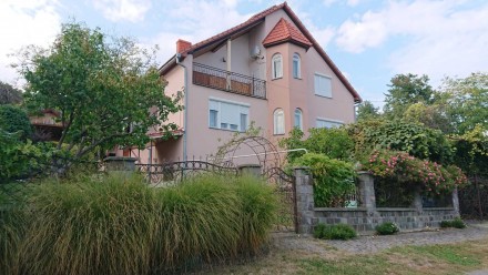 Продається дуже комфортабельний будинок у передмісті Мукачева, з чудовим краєвид. . фото 2