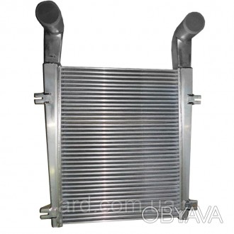 Охладитель наддувочного воздуха радиатор интеркулер . . фото 1